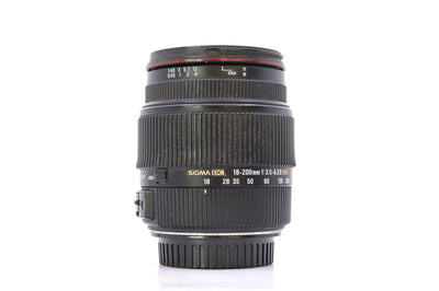 Sigma 18-200mm f/3.5-6.3 DC OS HSM II - Canon EF-S Anschluss