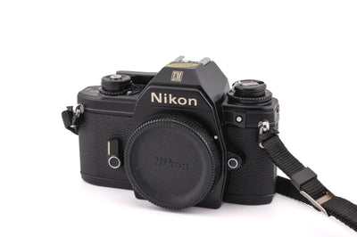 Nikon EM Zertifiziert Geprüft