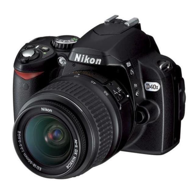 D40X SLR - Black + Nikon AF-S DX Zoom Nikkor 18-55 mm f/3.5-5.6G ED II f/3.5-5.6GII de segunda mano en Camera Market
