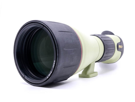Nikon Fieldscope ED 82 (Winkeleinblick)