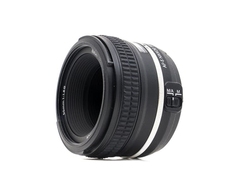 Nikon AF-S Nikkor 50mm f/1.8G (DF Sonderedition)