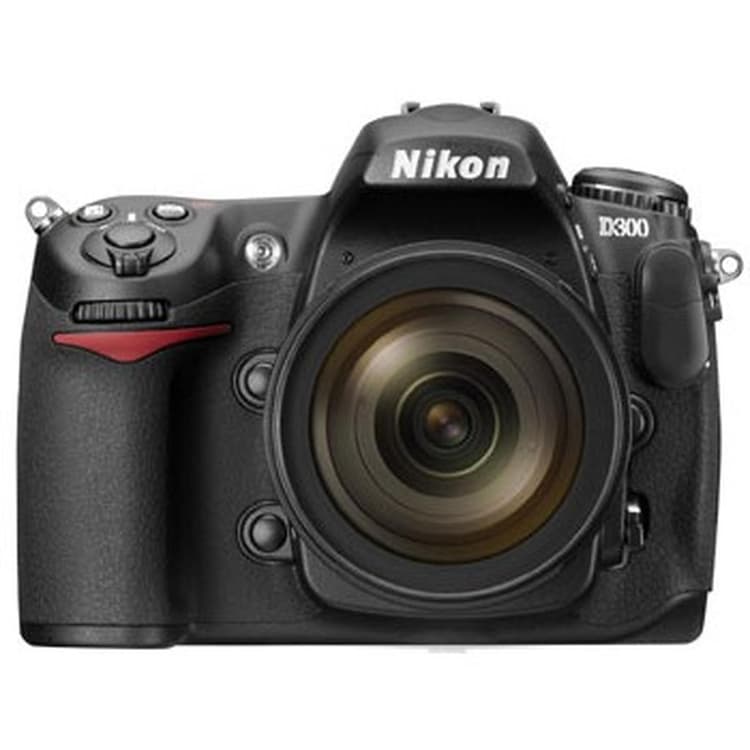SLR D300 - Schwarz + Nikkor 18-135 mm F/3.5-5.6 · Hauptbild