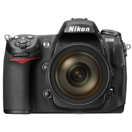 SLR D300 - Schwarz + Nikkor 18-135 mm F/3.5-5.6
