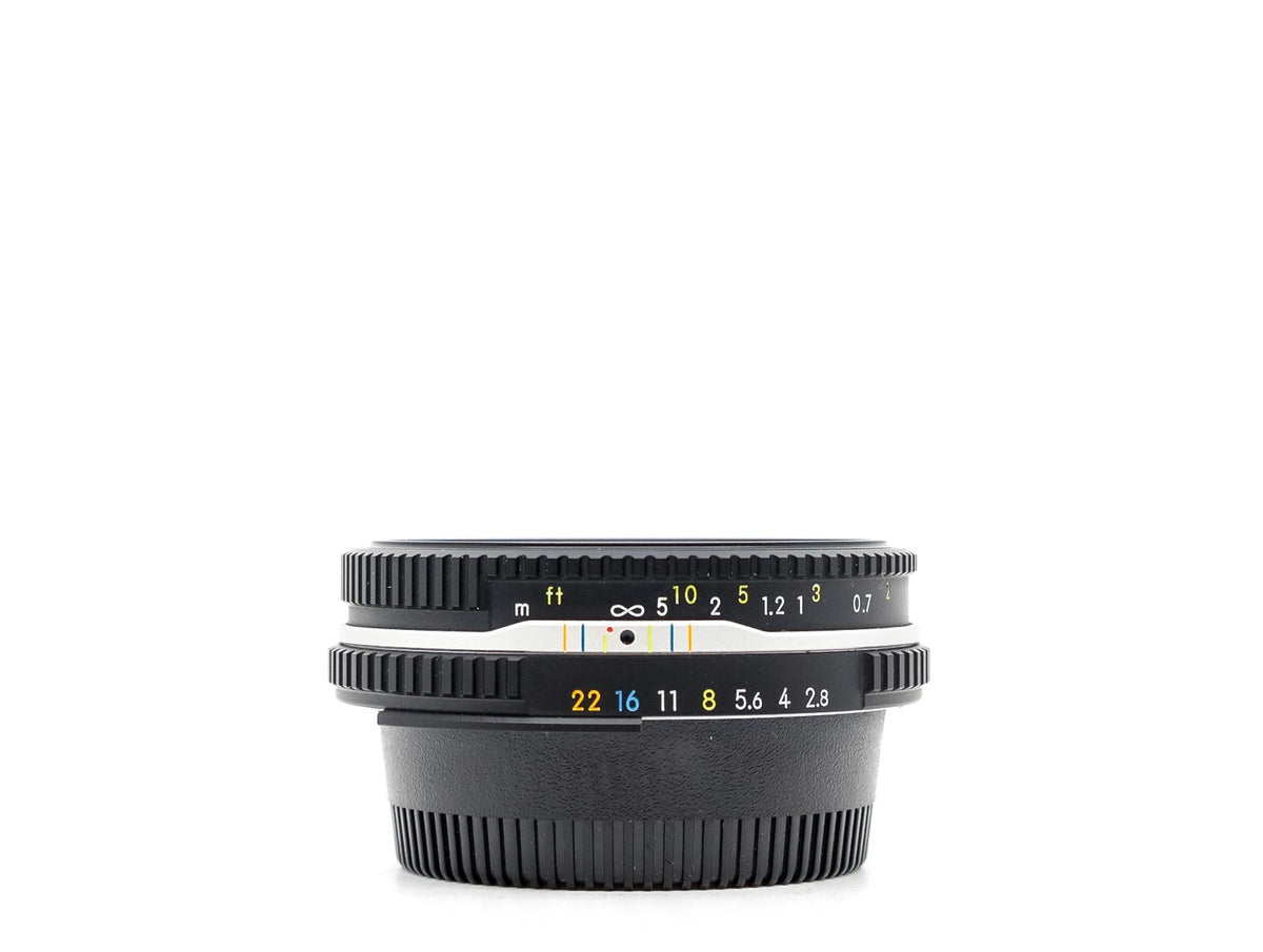 Nikon Ai-S Nikkor 45mm f/2.8 P · Hauptbild