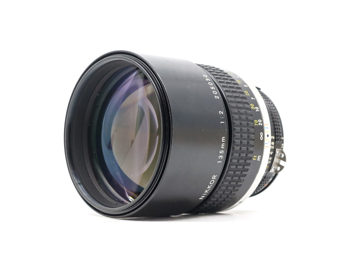 Nikon Ai-S Nikkor 135mm f/2 · Hauptbild