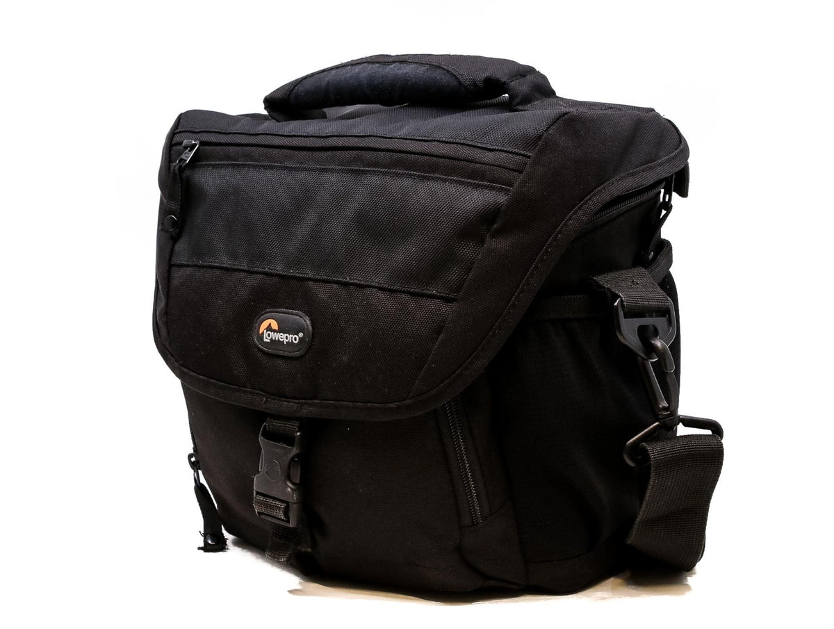 Lowepro Nova 170 AW Shoulder Bag · Hauptbild