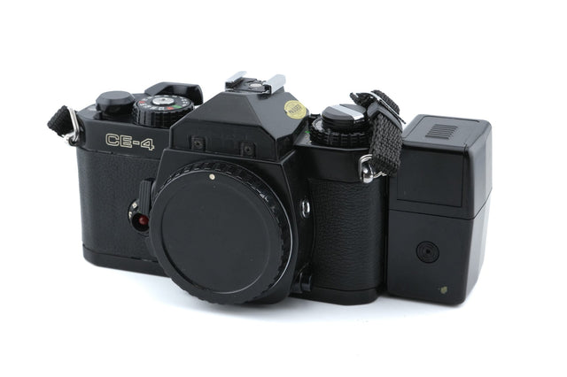 Chinon CE-4 + Info Back DB-010 de segunda mano en Camera Market