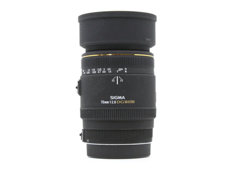 Sigma 24-70mm f/2.8 EX DG Macro - Canon EF Anschluss