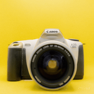 Canon EOS 300 – Vintage 35mm SLR Spiegelreflexkamera