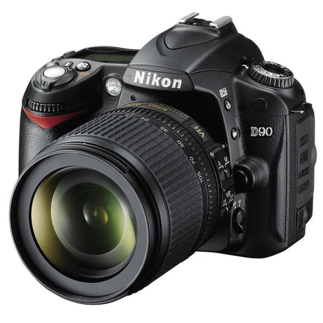 Nikon D90 SLR - Schwarz + Nikon Nikkor 18-70 mm f/3.5-4.5G DX ED Objektiv