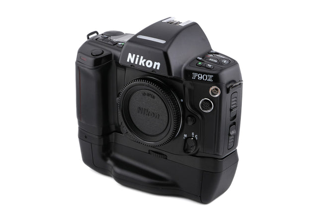 Nikon F90X + MB-10 Battery Pack de segunda mano en Camera Market