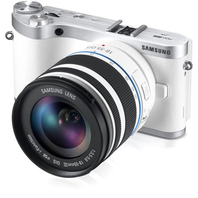 SLR NX1000 - Weiß + Samsung Objektiv 18-55 mm f/3.5-5.6 OIS III + Samsung Objektiv 50-200 mm f/4-5.6 ED OIS II f/3.5-5.6 + f/4-5.6 · Hauptbild