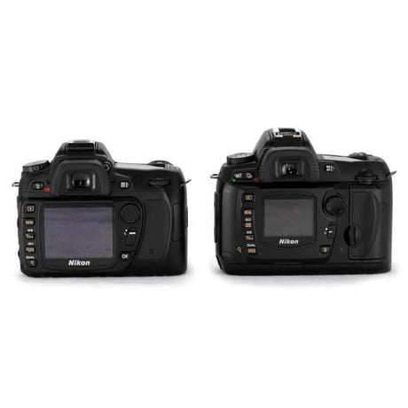 D80 SLR - Schwarz + Nikon AF-S DX Nikkor 18-70mm f/3.5-4.5G ED-IF f/3.5-4.5