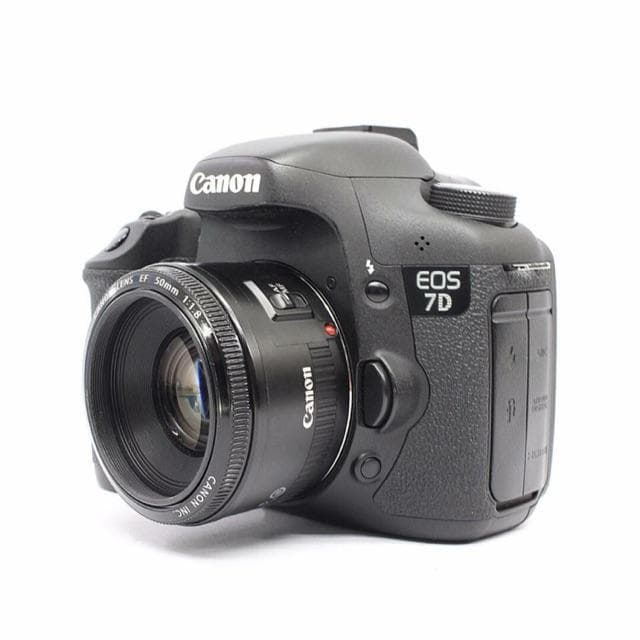 Canon EOS 7D - Schwarz + Canon EF 50mm f/1.8 II f/1.8 · Hauptbild
