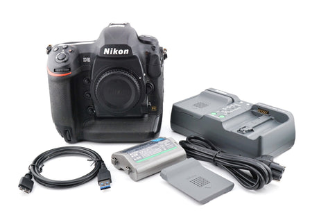 Nikon D5 + MH-26a Akkuladegerät - Generalüberholte Digitalkamera (Schwarz)