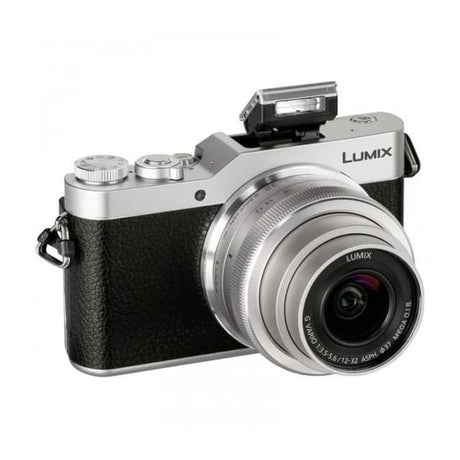 Panasonic DC-GX800 – Schwarz/Silber + Panasonic Lumix G Vario HD 12-32 mm f/3,5-5,6 MEGA OIS f/3,5-5,6