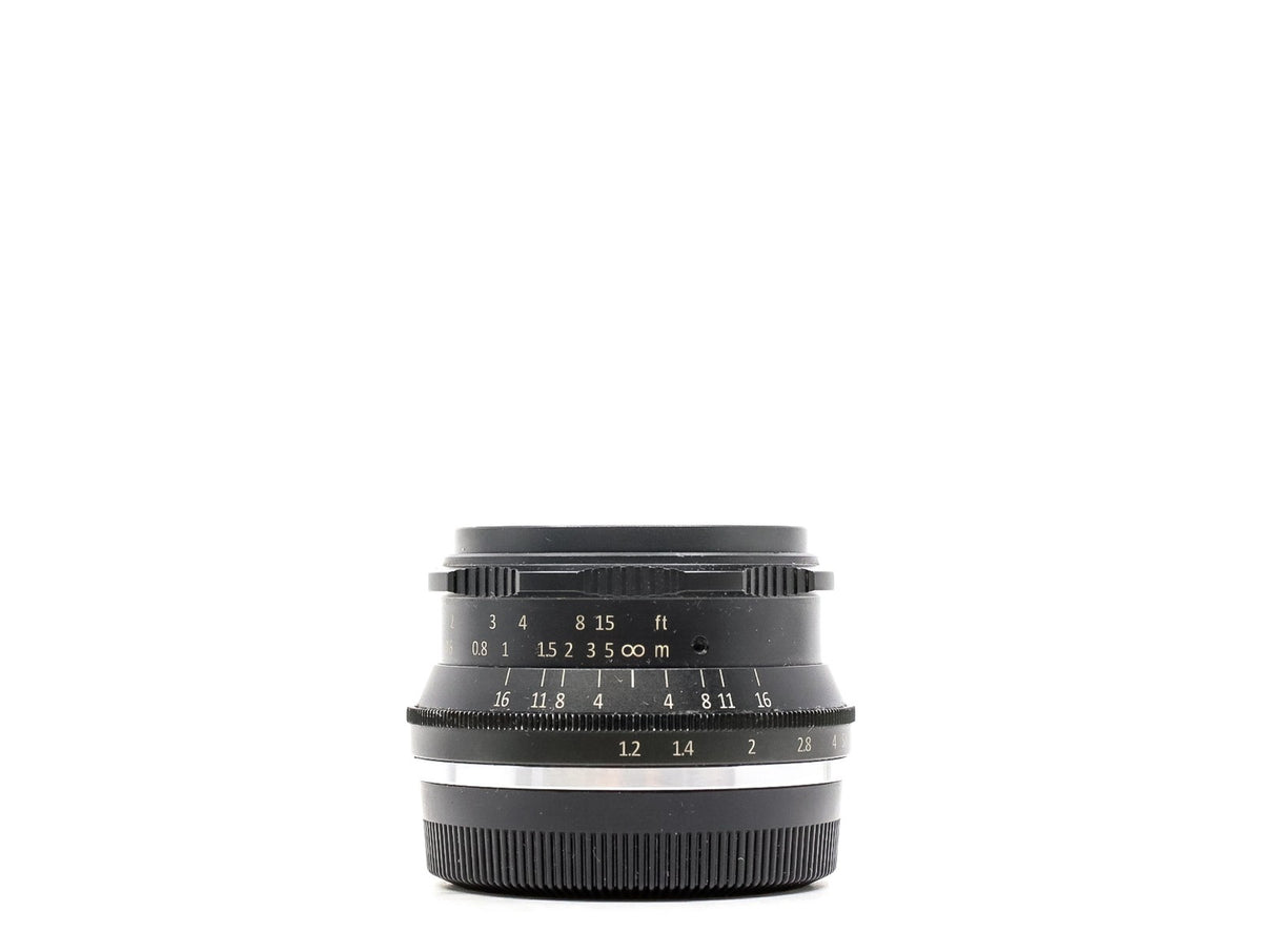7Artisans 35mm f/1.2 - Fujifilm X Fit · Hauptbild