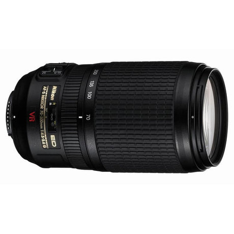 Nikon FX 70-300mm f/4.5-5.6 Objektive