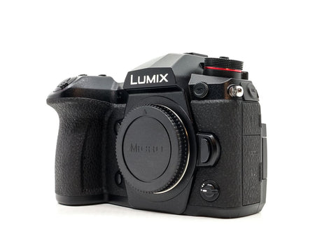 Panasonic Lumix DC-G9