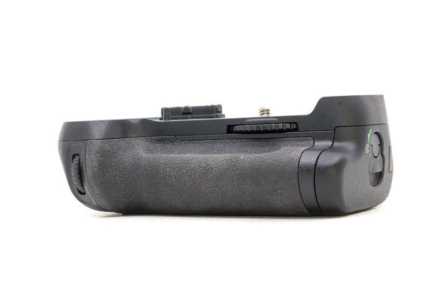 Nikon MB-D12 Battery Grip