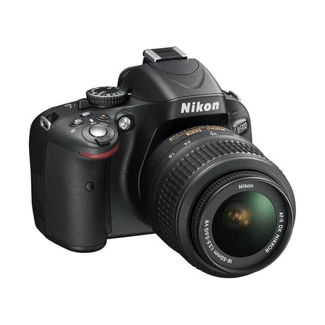 SLR D5100 - Schwarz + Nikon AF-S DX Nikkor 18-55mm f/3.5-5.6G VR