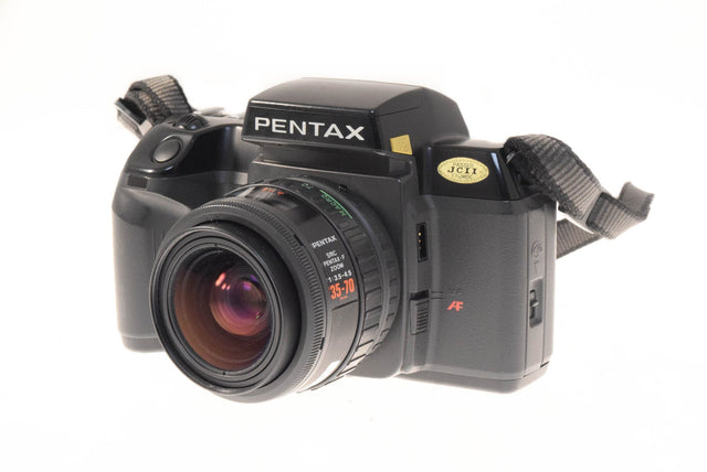 Pentax SF7 + 35-70mm f3.5-4.5 SMC Pentax-F Zoom de segunda mano en Camera Market