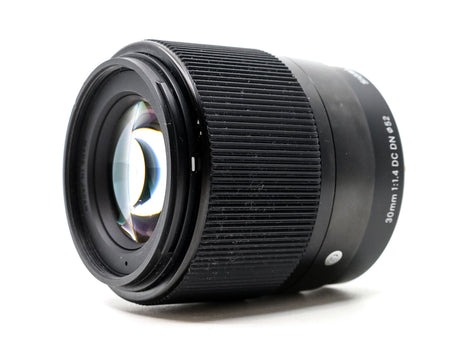 Sigma 30mm f/1.4 DC DN Contemporary - Micro Four Thirds Anschluss