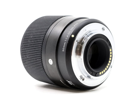 Sigma 30mm f/1.4 DC DN Contemporary - Micro Four Thirds Anschluss