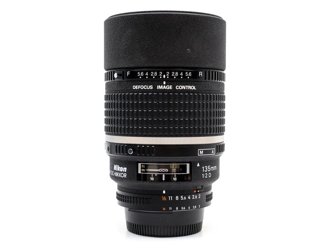 Nikon AF DC Nikkor 135mm f/2 de segunda mano en Camera Market