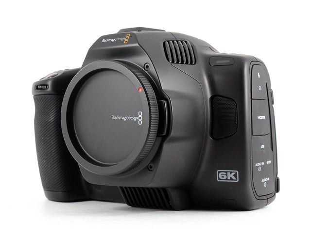 Blackmagic Design Pocket Cinema Camera 6K G2 - Canon EF Fit de segunda mano en Camera Market