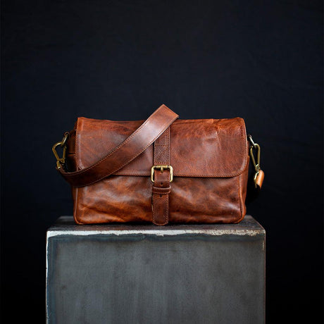 Paris Cognac Leder Kameratasche