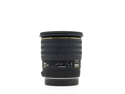 Sigma 28mm f/1.8 EX DG Macro - Canon EF Anschluss