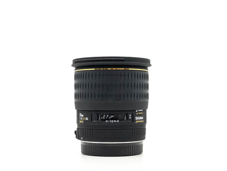 Sigma 28mm f/1.8 EX DG Macro - Canon EF Anschluss