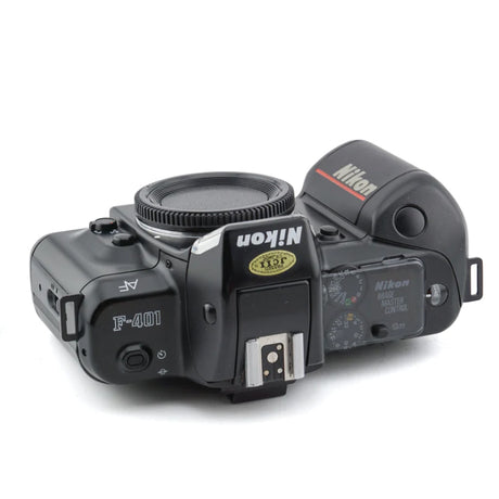 Nikon F-401 (Nur Gehäuse) - 35mm SLR Filmkamera