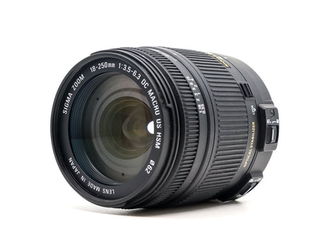 Sigma 18-250mm f/3.5-6.3 DC Macro OS HSM - Canon EF-S Anschluss