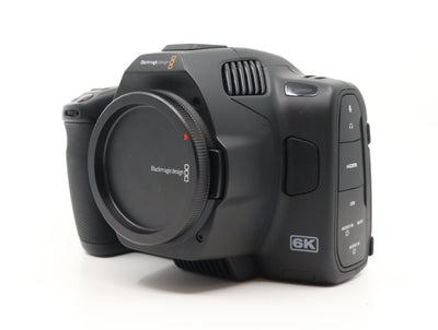 Blackmagic Design Pocket Cinema Camera 6K Pro – Canon EF Anschluss