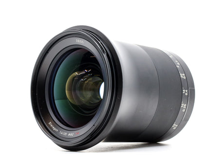 Zeiss Milvus 25mm f/1.4 ZE - Canon EF Anschluss