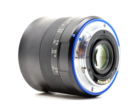 Zeiss Milvus 35mm f/2 ZE - Canon EF Anschluss