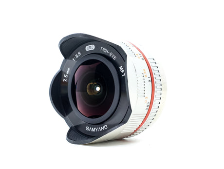 Samyang 7,5 mm f/3,5 UMC Fisheye – Micro Four Thirds Anschluss