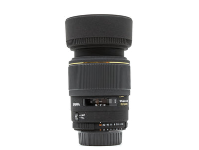 Sigma 105mm f/2.8 EX DG Makro - Nikon Anschluss