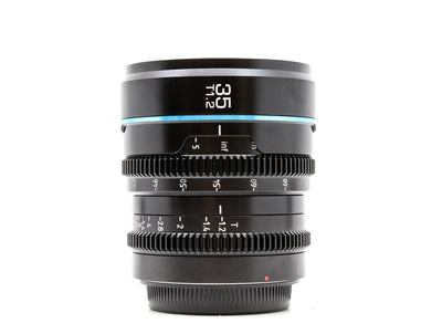 Sirui 35mm T1.2 Nightwalker – Canon RF Anschluss