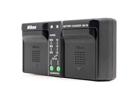 Nikon MH-26 Akkuladegerät