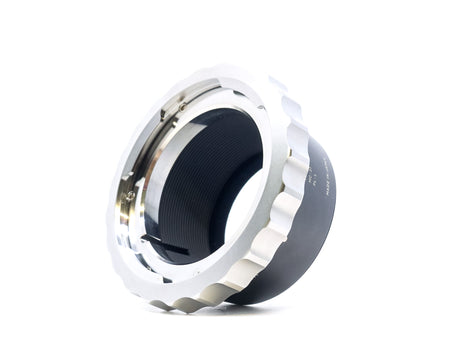 Sigma MC-31 PL auf L-Mount Adapter