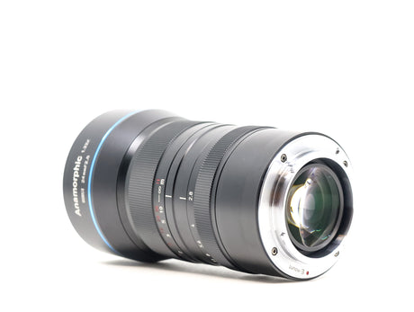 Sirui 24mm f/2.8 1.33x Anamorphic – Sony E-Mount