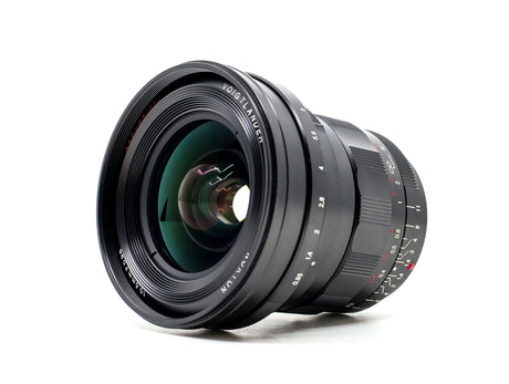 Voigtländer Nokton 10,5 mm f/0,95 – Micro Four Thirds Anschluss