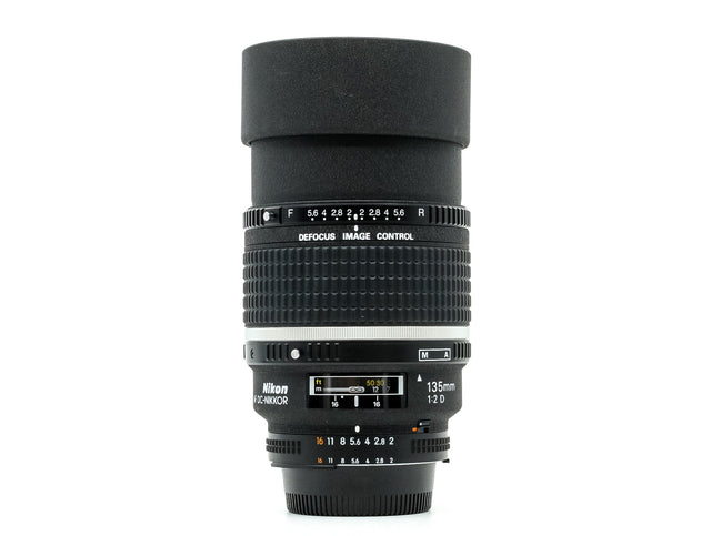 Nikon AF DC Nikkor 135mm f/2D de segunda mano en Camera Market