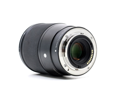 Sigma 16mm f/1.4 DC DN Contemporary – Canon EF-M Anschluss