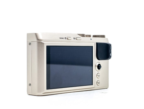 **Fujifilm XF10**