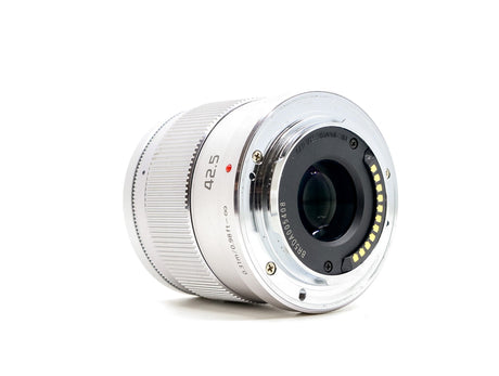 Panasonic Lumix G 42,5 mm f/1,7 ASPH Power O.I.S.