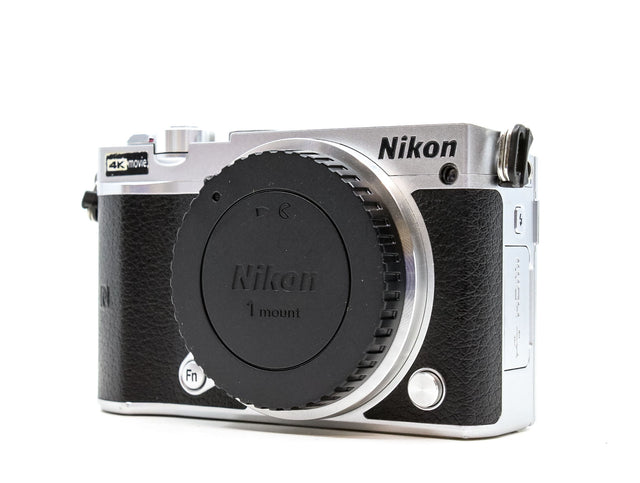 Nikon 1 J5 de segunda mano en Camera Market